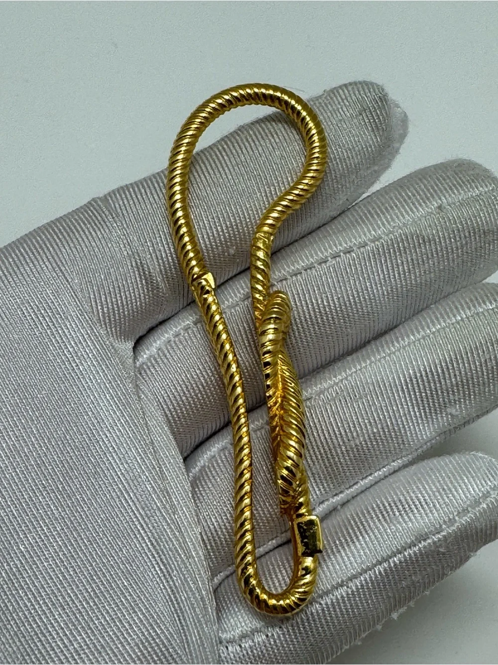 Gucci Gold Rope Knot Keyring/ Keychain